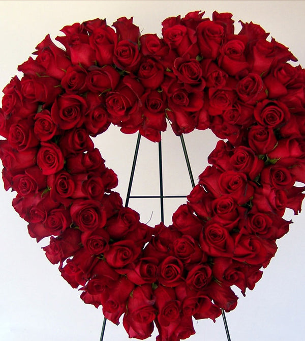 Standing Heart Wreath - Red Roses